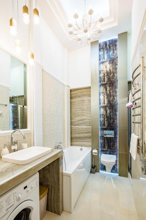 Leogrand Deluxe Apartments On Doroshenka 17 Лвив Екстериор снимка